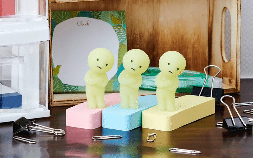 Smiski Work Series – Little SMISKI Group Think - Image 3